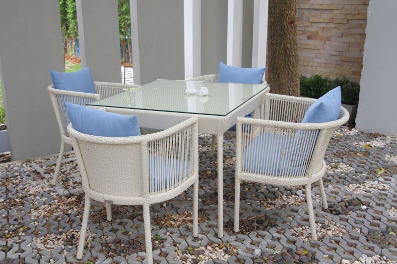 Patio Set Assembly in Overland Park, KS